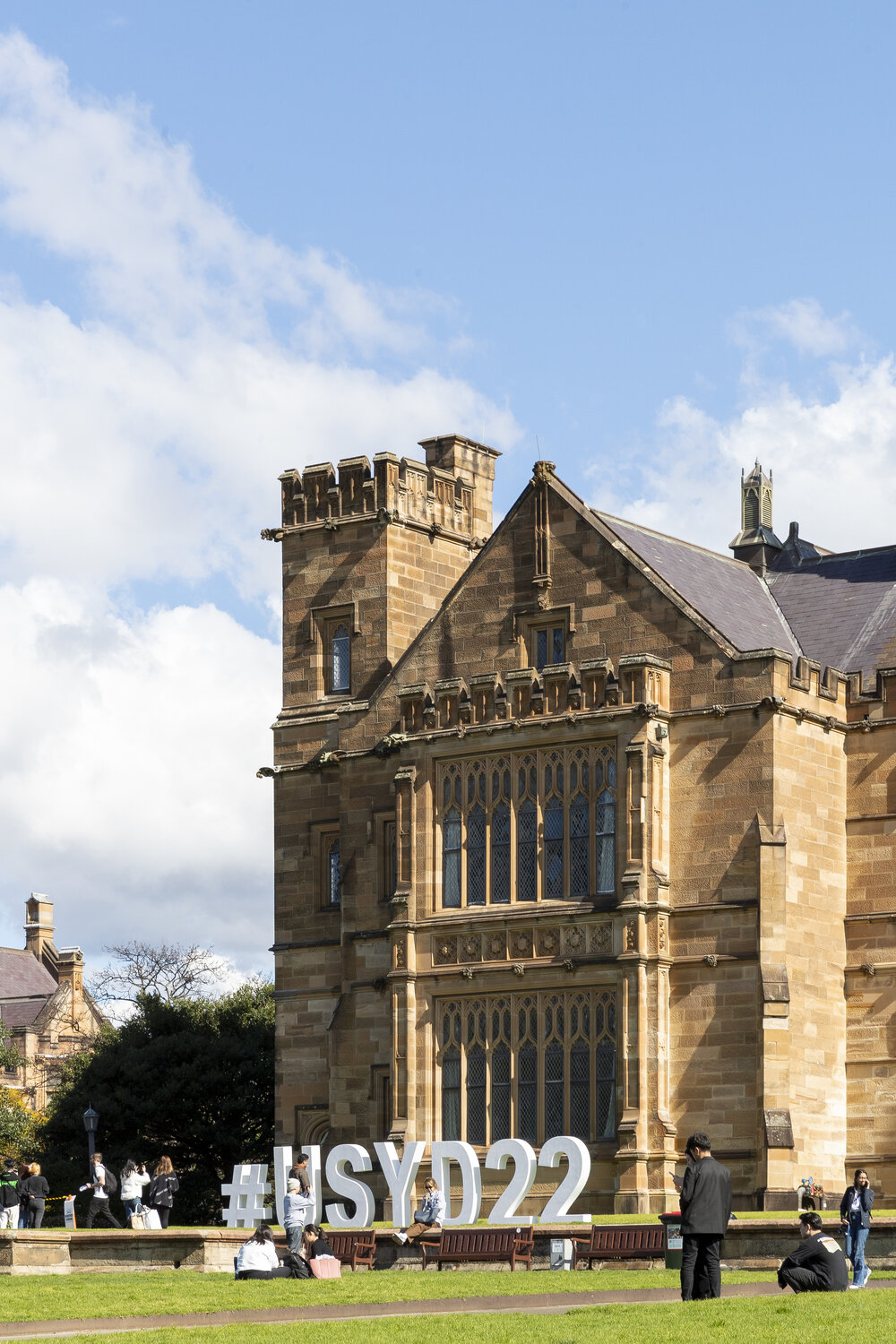 Welcome Week USYD Sign at Quadrangle