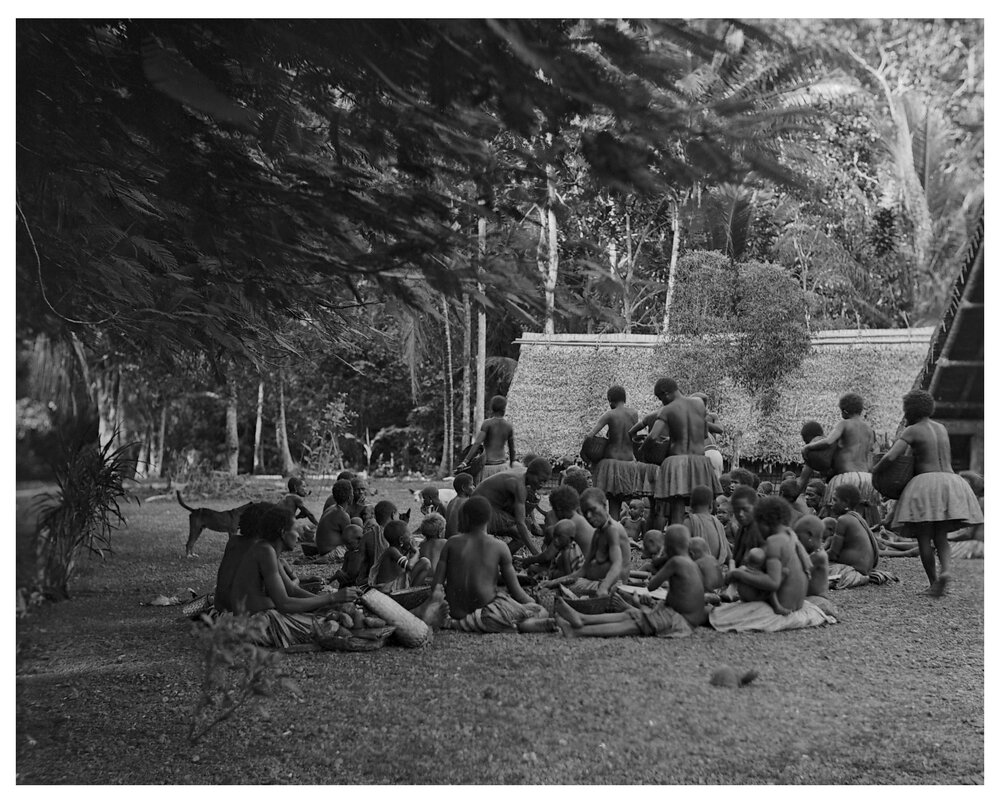 Women Distribute Taro at Funeral Feast - Ohaohi's Child