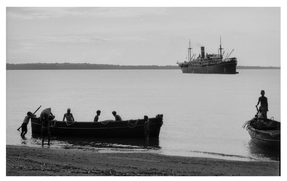 Loading Mataram at Kaukau