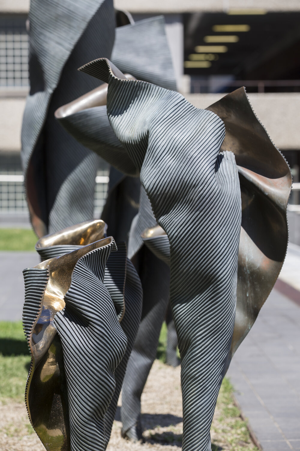 Sculpture 'Individuals' by Andrew Rogers at New Law Building
