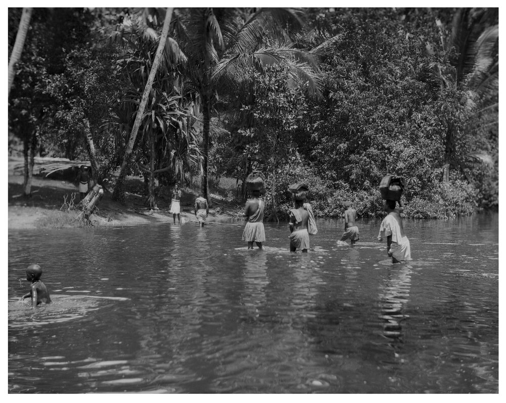 Crossing Suiu [? Simiu River]