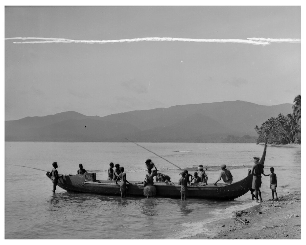 Binabina on Beach, Longgu 