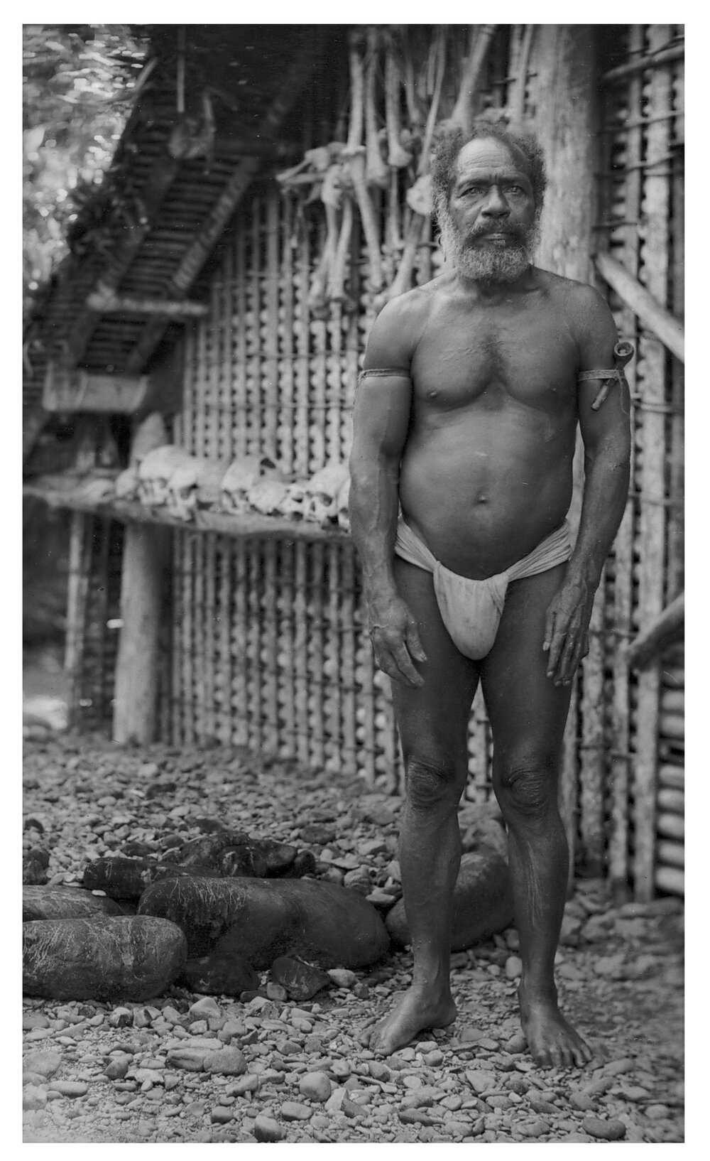 Thaivo Before Shrine, Nangali