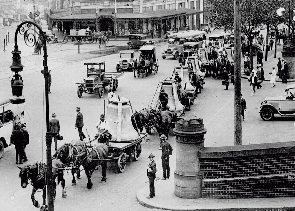 Transporting the University War Memorial Carillon Bells to the University Past Railway Square