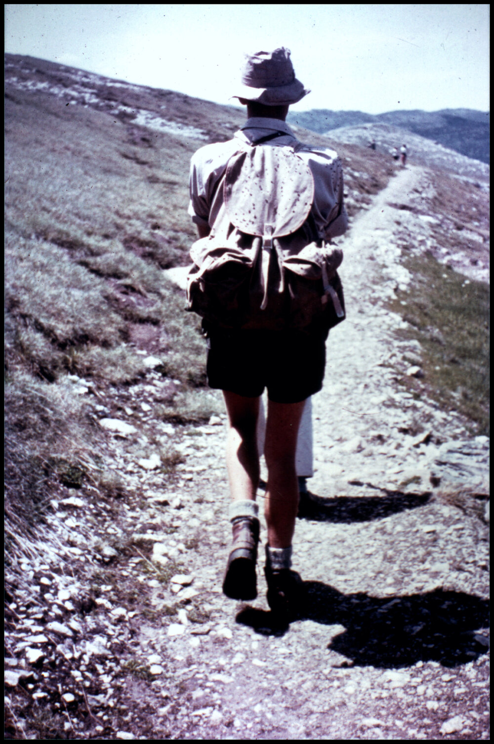 Peter Valder Heading to the Kosciusko Summit