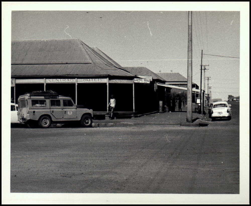 Roger Carolin at the Central Hotel