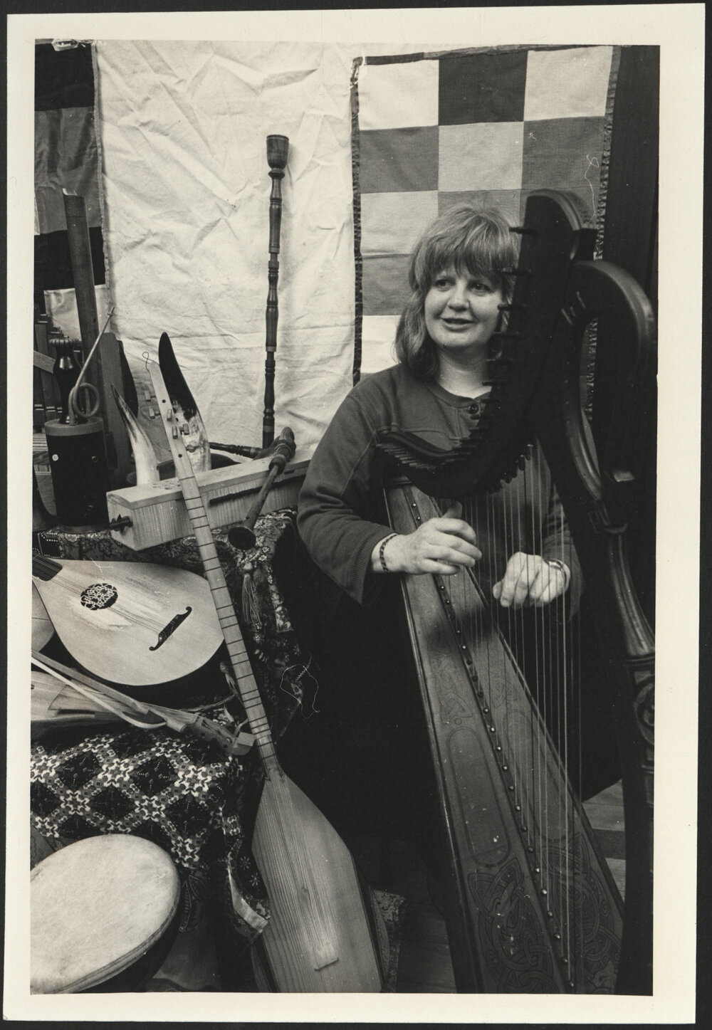 Renaissance Players, Winsome Evans with Harpsichord