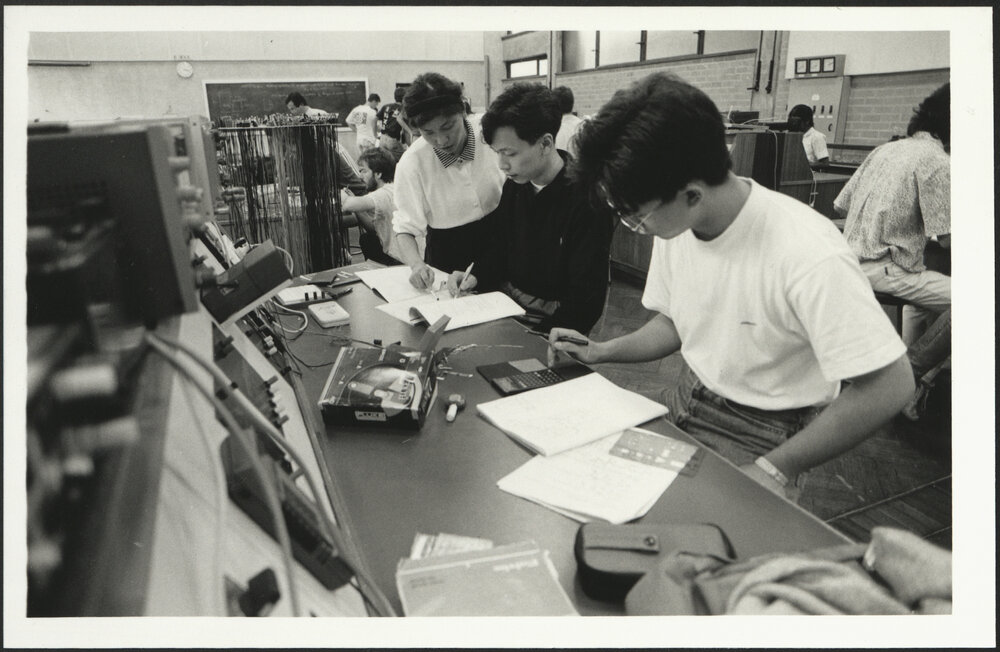 Second Year Electrical Engineering Students in Laboratory