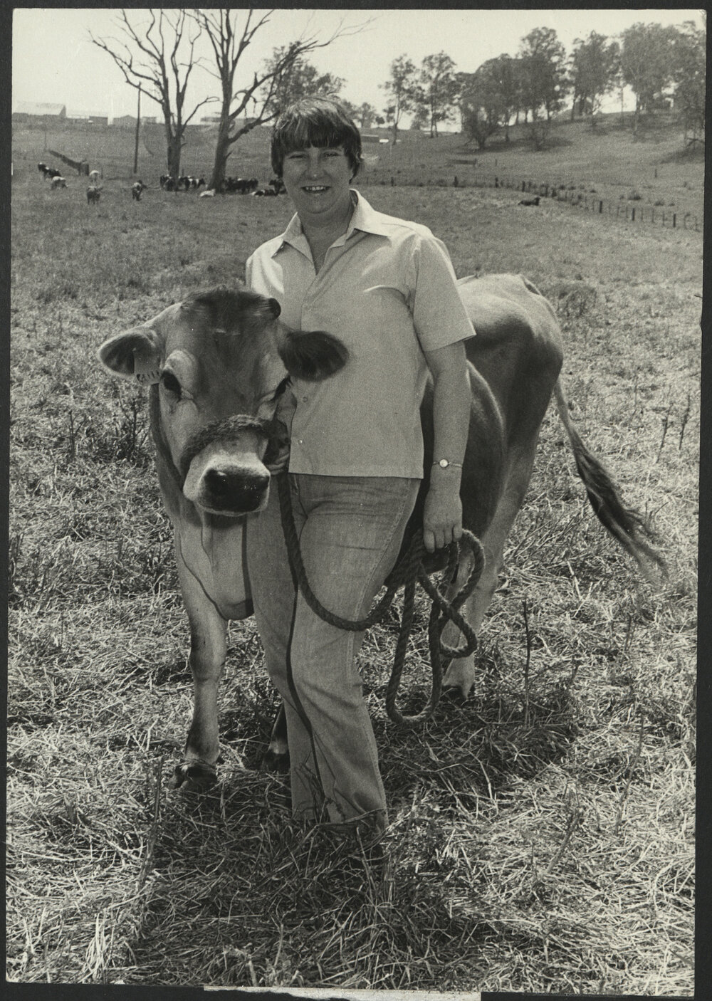 Liz Kernohan with Cow at Camden