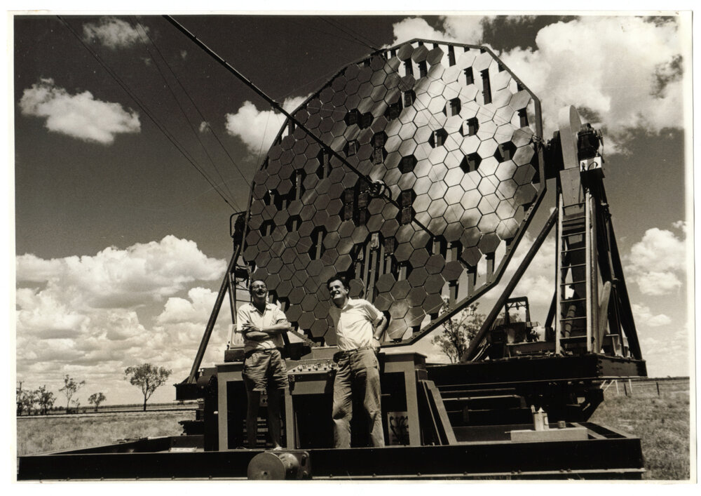 Professors EP Ney and Hanbury Brown with the Interferometer in Narrabri