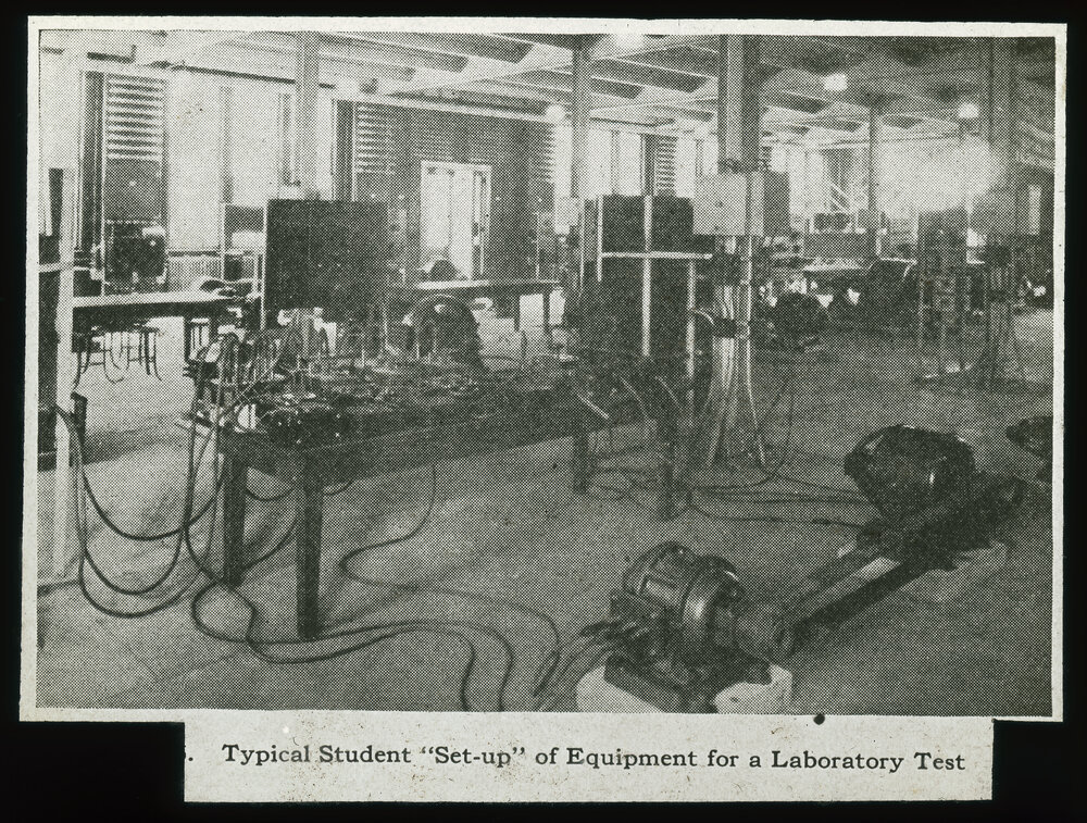Set-up of Engineering Equipment for a Laboratory Test