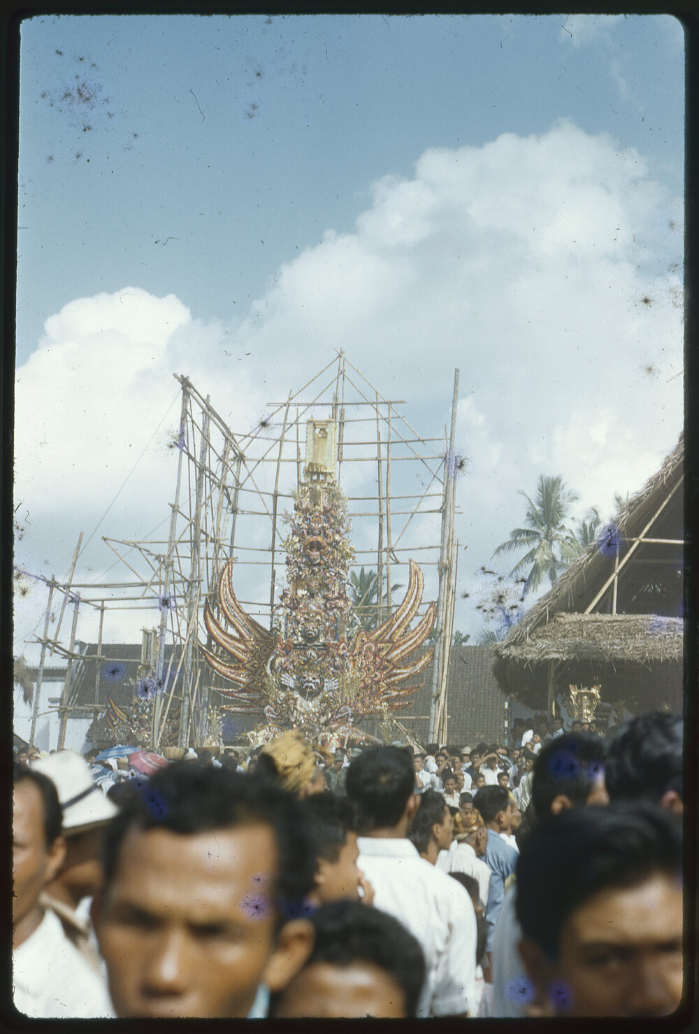 Construction of a Ngaben Bade