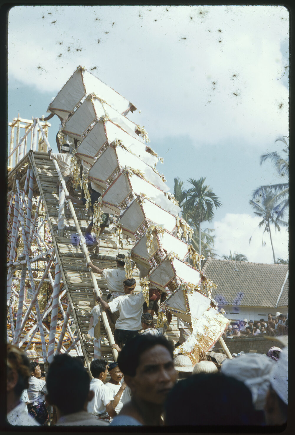Construction of a Ngaben Bade