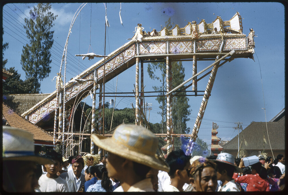 Construction of a Ngaben Bade
