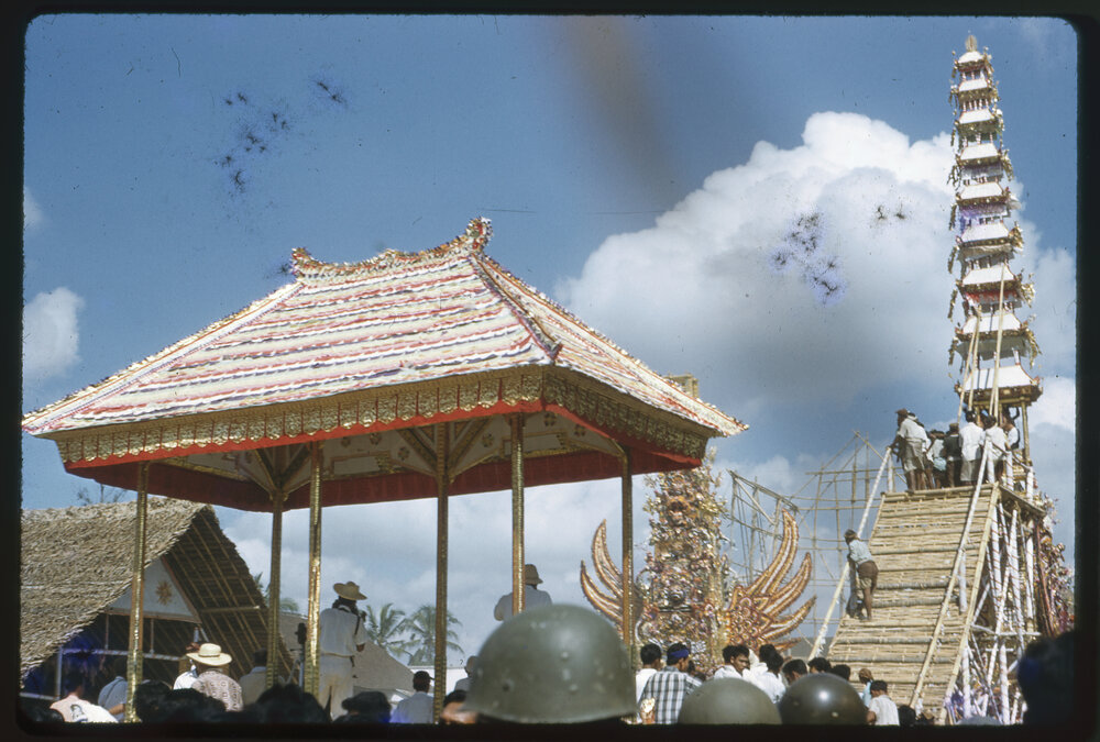 Construction of a Ngaben Bade