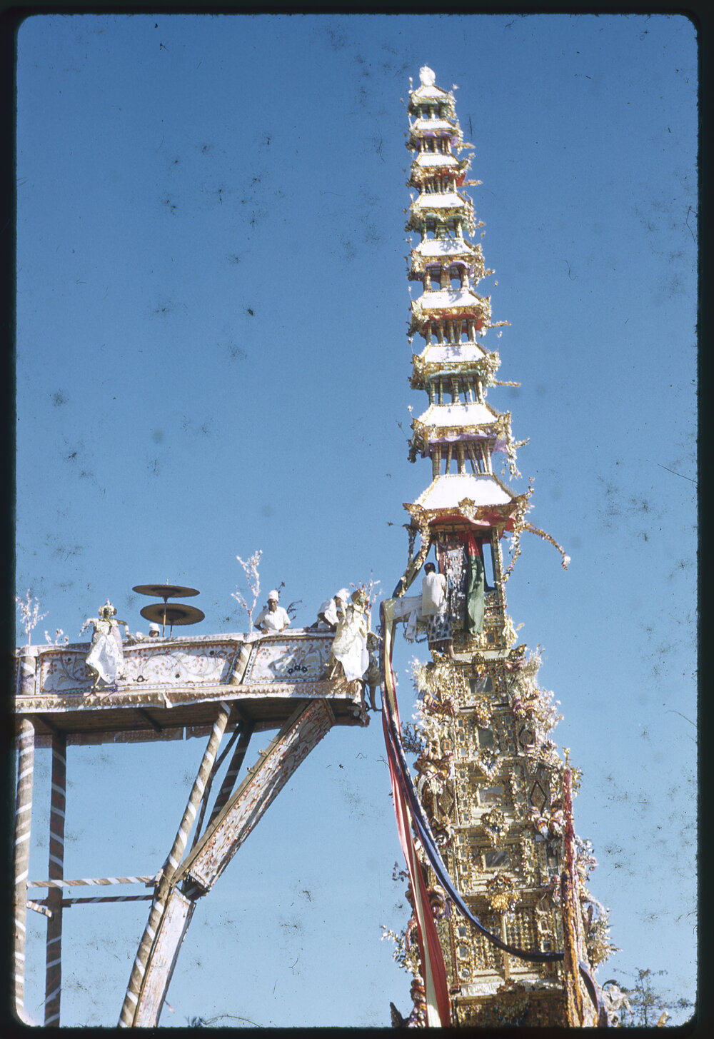 Construction of a Ngaben Bade