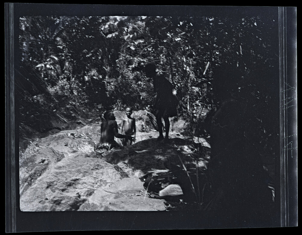 [Manum Island, New Guinea] Women Gossiping at the Rock Pools