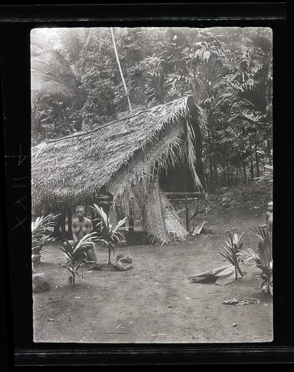 [Manum Island, New Guinea] Bogaimaŋ&rsquo;s house at Mwanuya