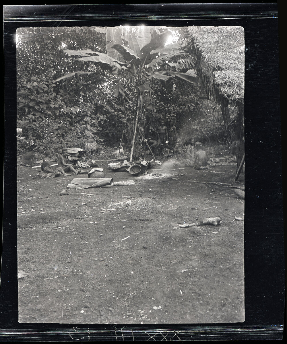 [Manum Island, New Guinea] After the Cooking. The Mwanuya Wives