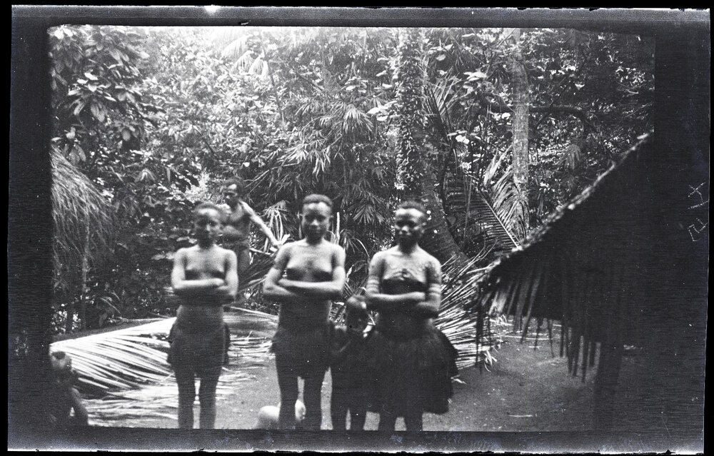 [Manum Island, New Guinea] A&rsquo;ena, Roro and Tou at Auro&rsquo;abia&rsquo;s Homestead