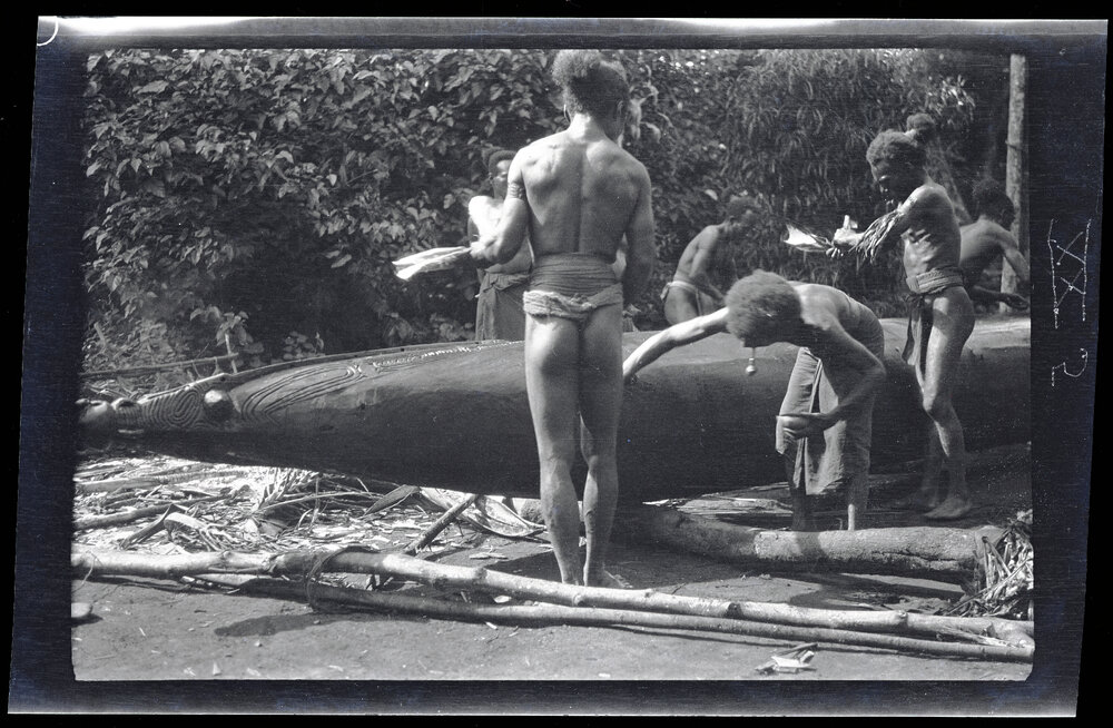 [Manum Island, New Guinea] Canoe Painting at Yabururu's