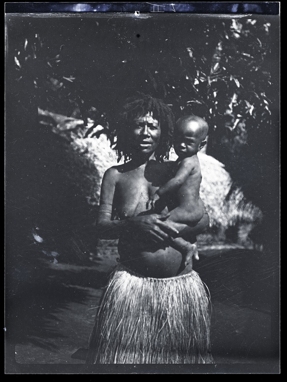 [Manum Island, New Guinea] Maida, and her Son&rsquo;s Daughter Gebia