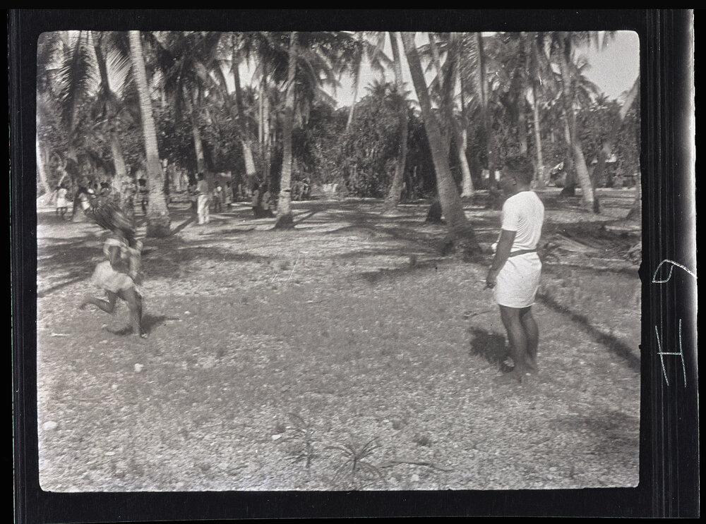 [Narau Island] Practicing for the Sports. The Three-Legged Race