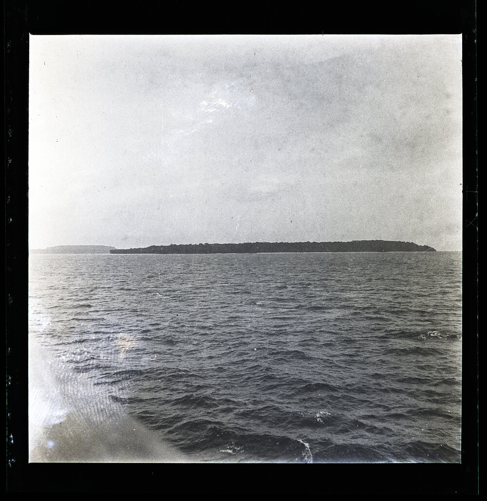 [Solomon Islands] Approaching the Islands of Santa Anna and Santa Catalina