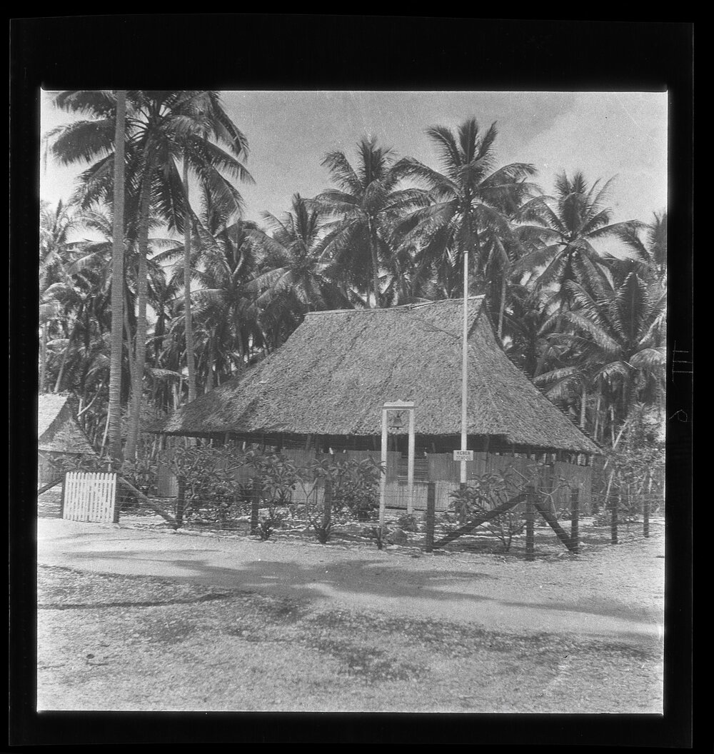 [Narau] Meneŋ District School
