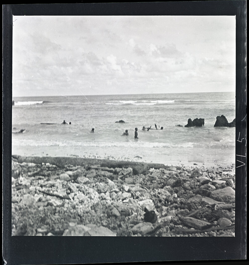 [Narau] Children Playing on the Reef at Anibari by with Toy Canoes