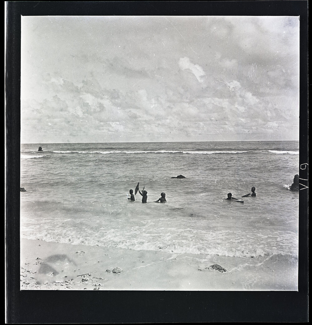 [Narau] Children Playing on the Reef at Anibari by with Toy Canoes