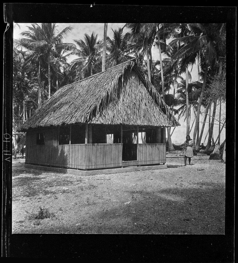 [Narau] One of the Three Prize-winning Houses in the Competition of 1934-1935. This is in Nib&ouml;k District