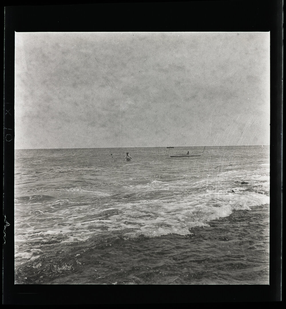 [Narau] Canoes out Fishing