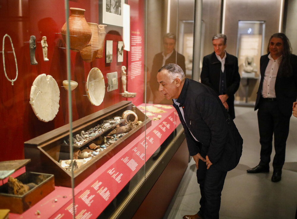 Dr Mustafa Waziry, Secretary General of the Supreme Council of Antiquities, Visiting the Chau Chak Wing Museum