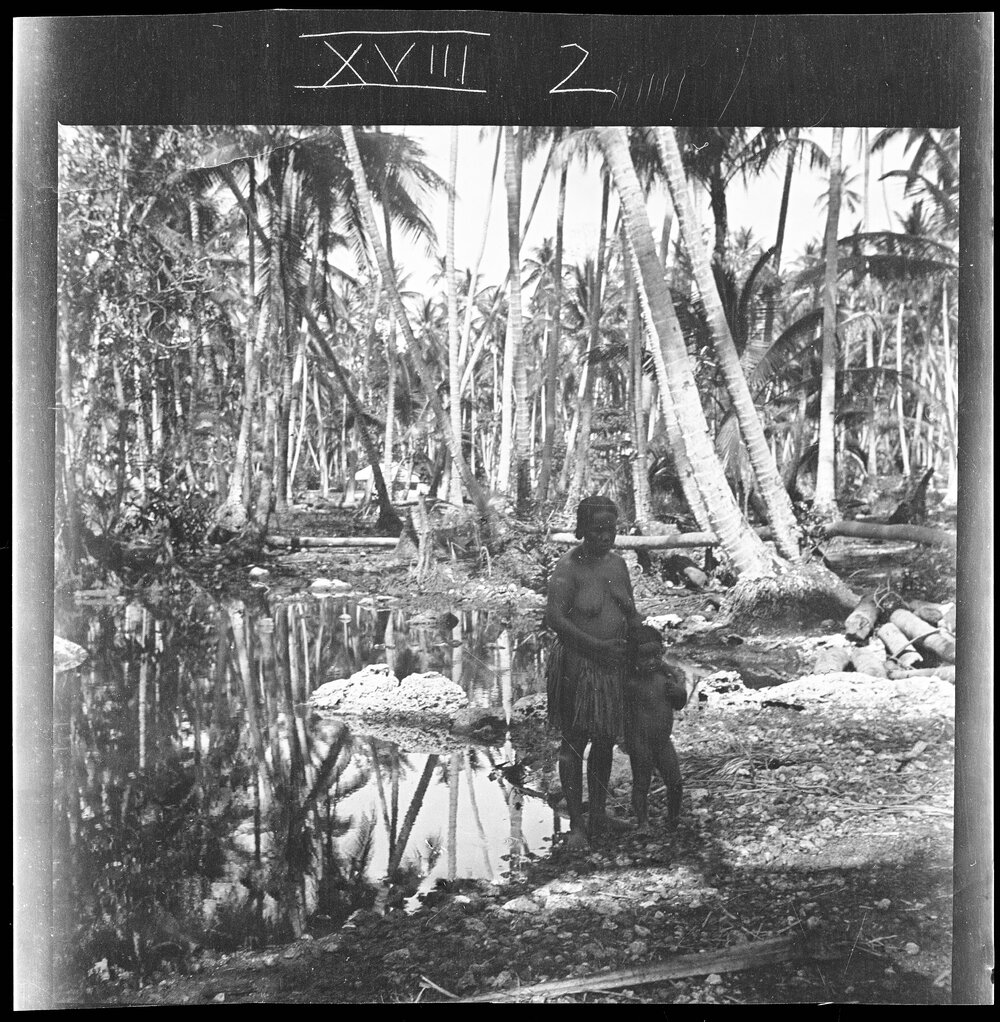 [Narau] Woman and Child who have been Bathing in this Lagoon