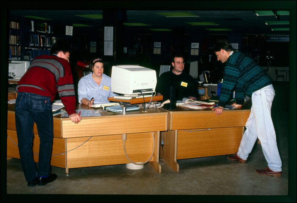 Service Desk, Fisher Library