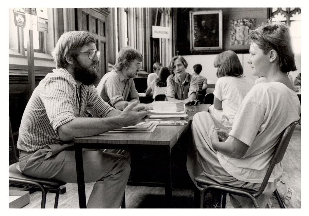 Students Enrolling in Maclaurin Hall