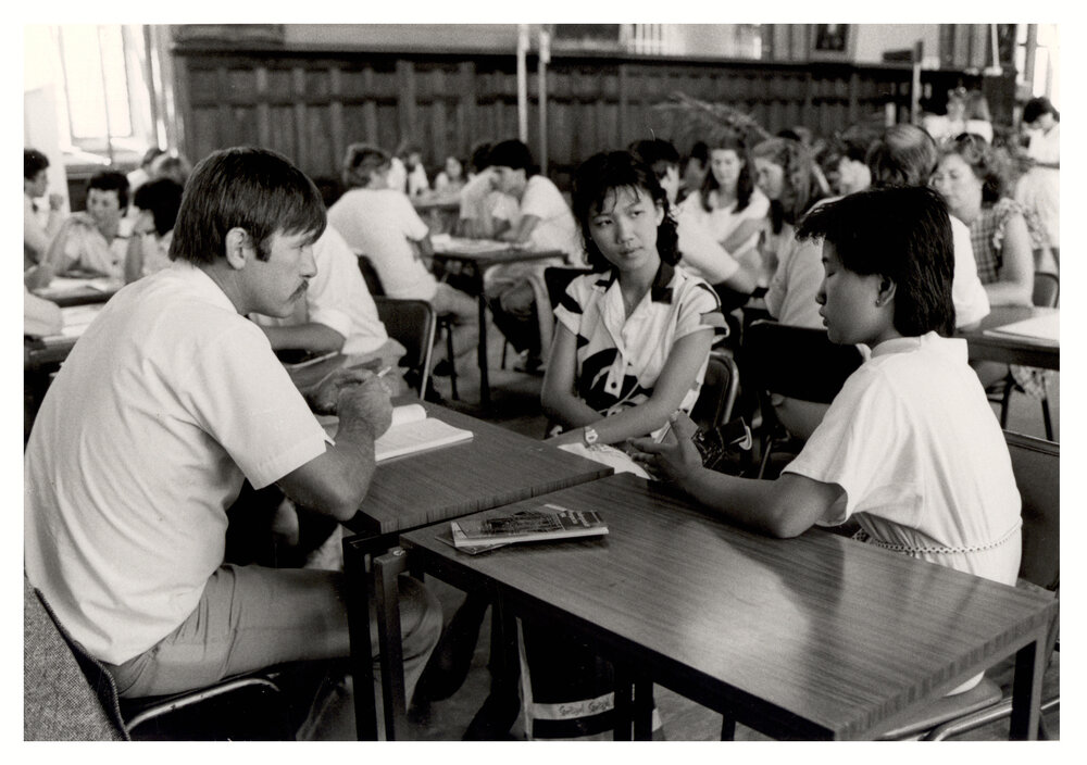 Students Enrolling in Maclaurin Hall
