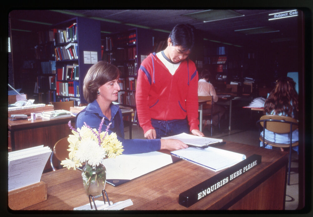 Library Enquiries Desk