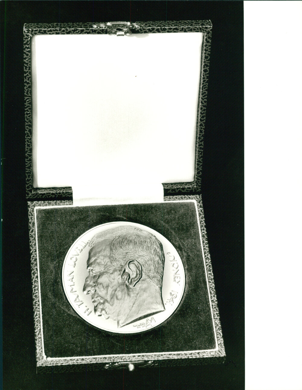 H Tasman Lovell Medallion
