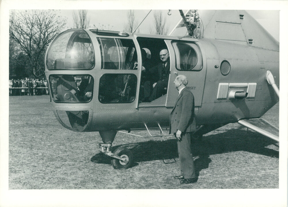RAAF Helicopter on No 2 Oval