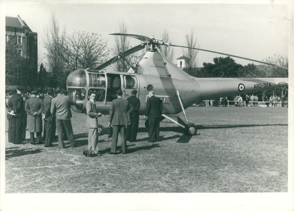 RAAF Helicopter on No 2 Oval
