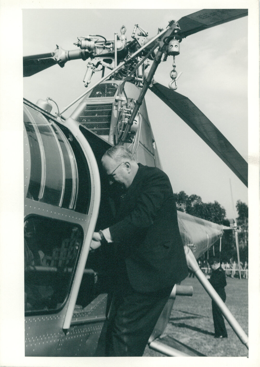 RAAF Helicopter on No 2 Oval