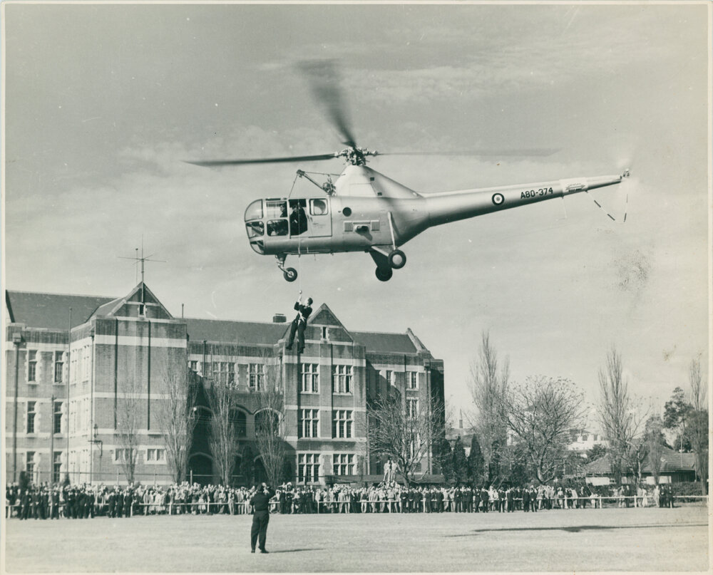 RAAF Helicopter on No 2 Oval