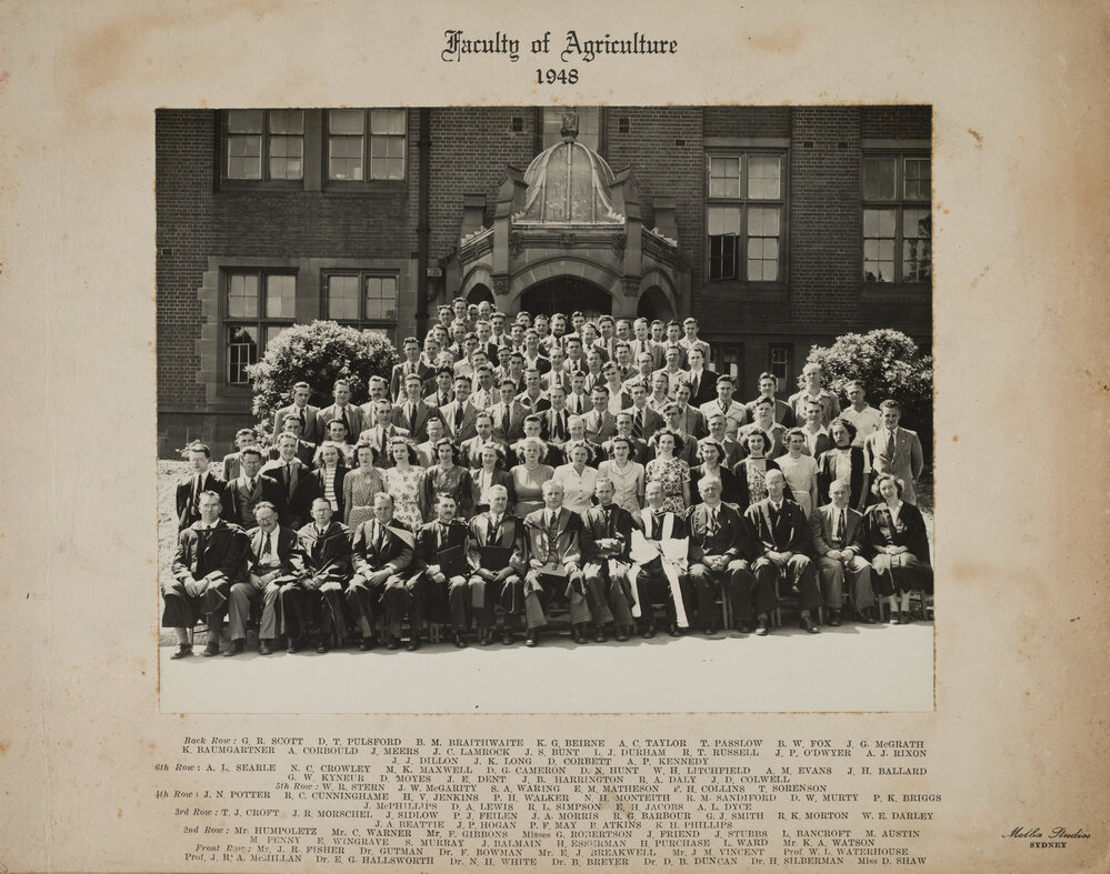 Faculty of Agriculture Staff and 4th Year Students, 1948