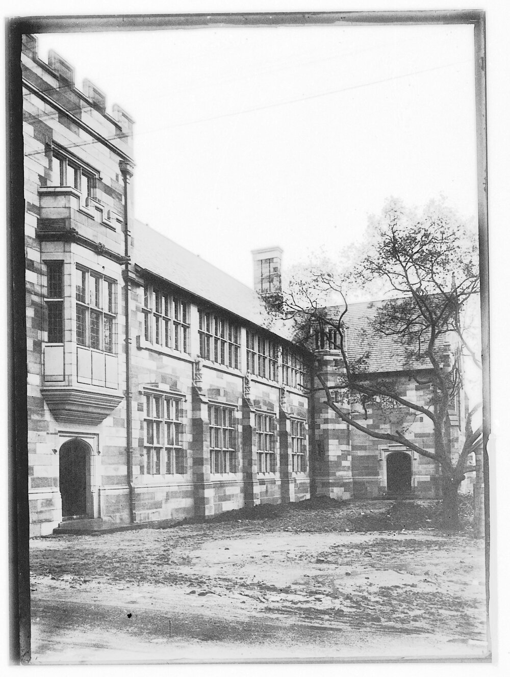 Eastern Fa&ccedil;ade of the Botany School (1)