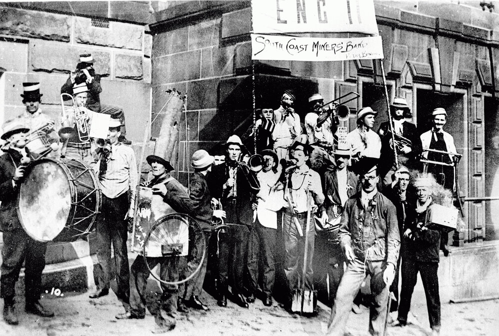 Commem Day Group Of Second Year Engineering Students