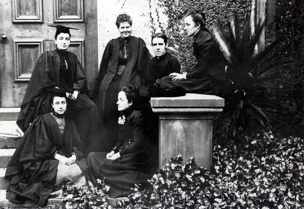 Women Medicine Undergraduate Students