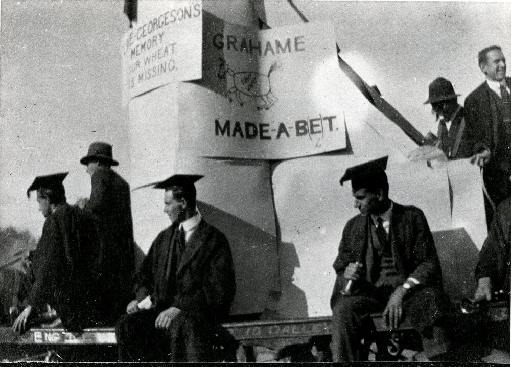 Commem Day Float, 1918