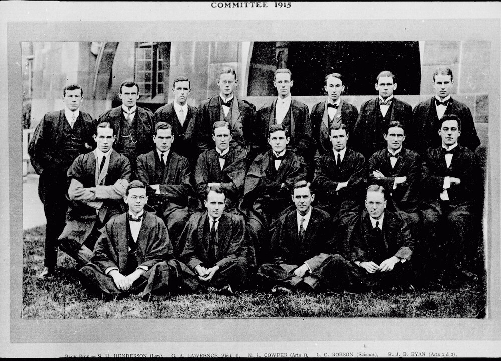 Undergraduates Association Committee, 1915